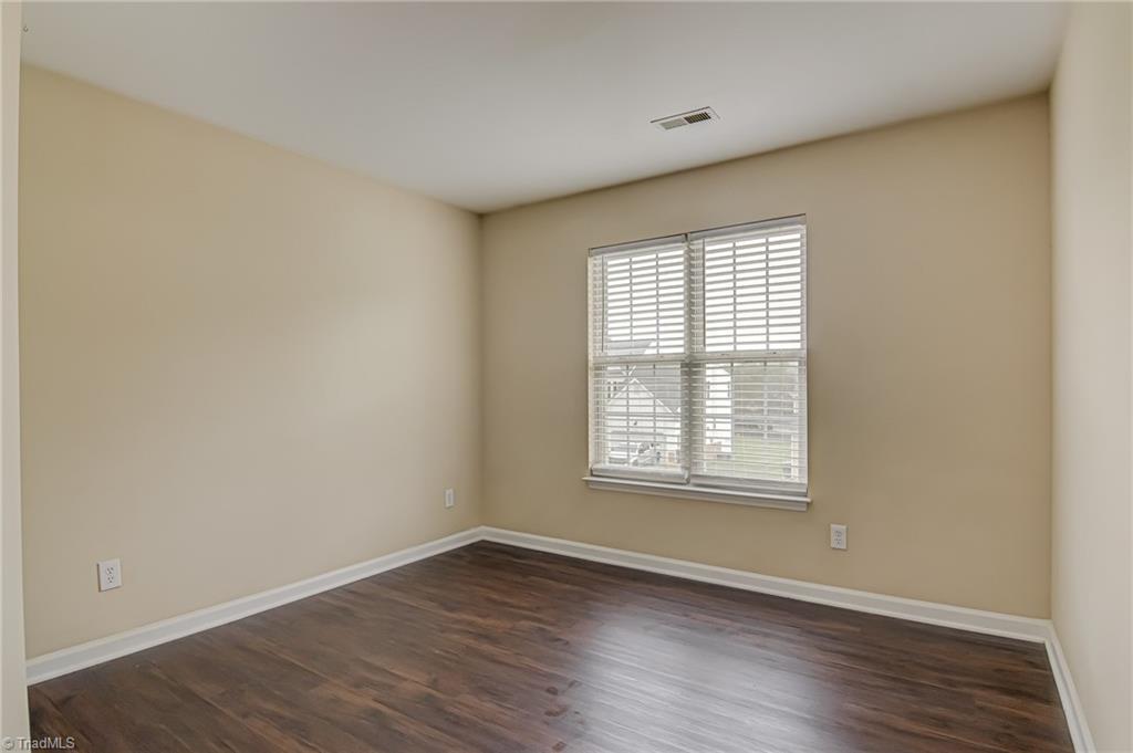 property viewer photo 28