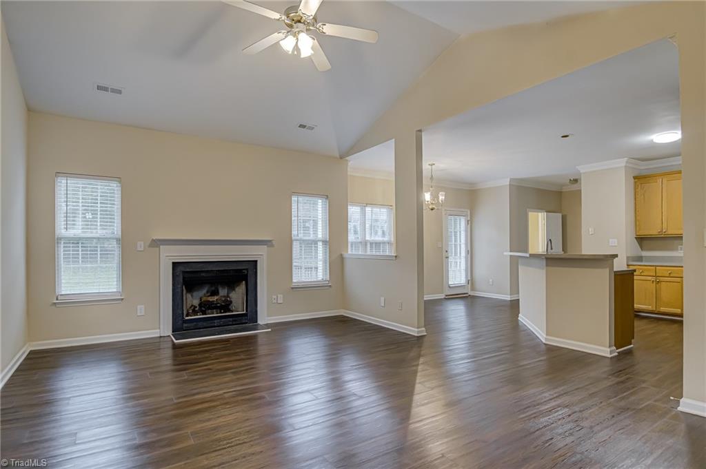 property viewer photo 6