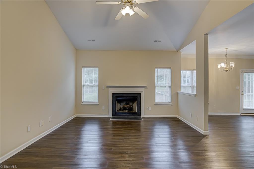 property viewer photo 7