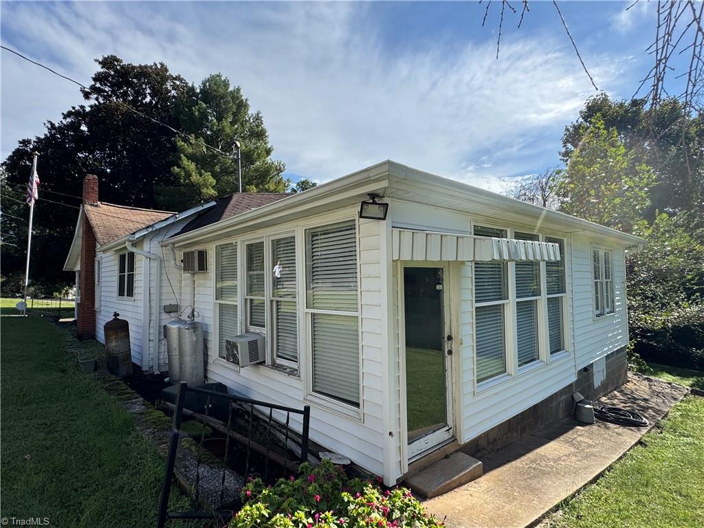 property viewer photo 2