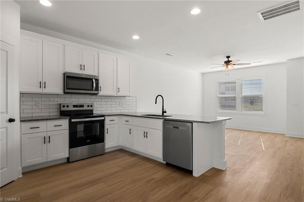 property viewer photo 10