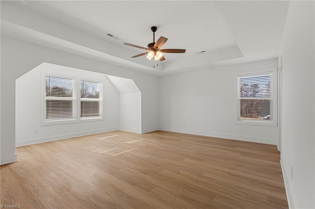property viewer photo 24