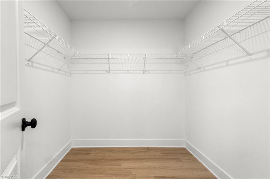 property viewer photo 28