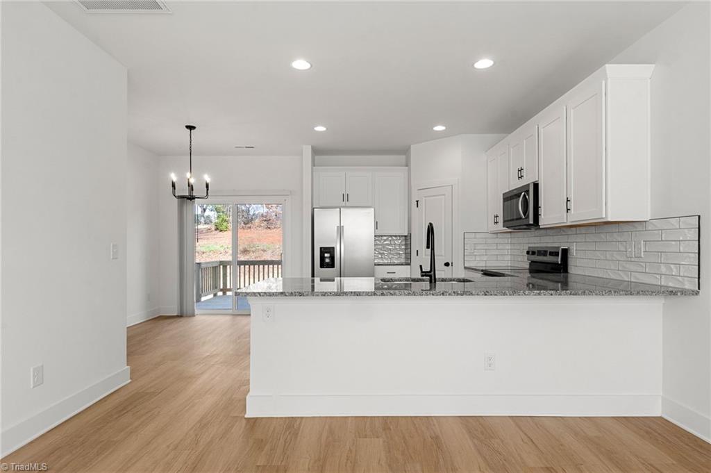 property viewer photo 4