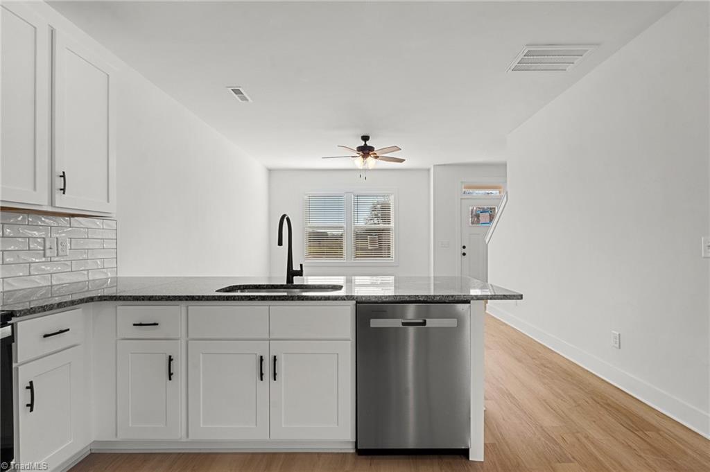 property viewer photo 7
