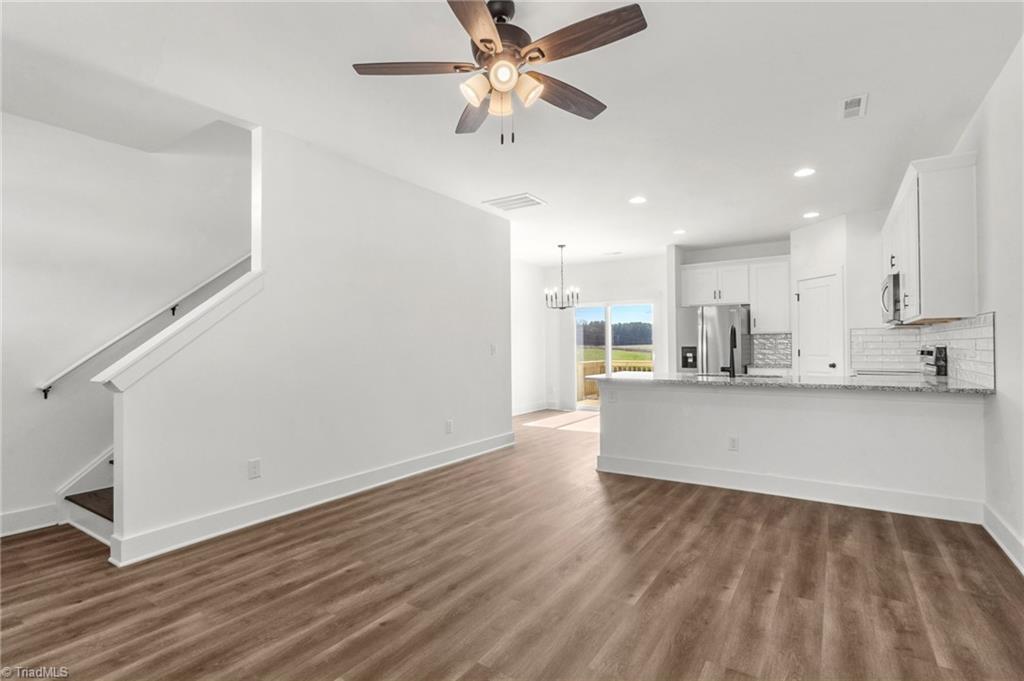 property viewer photo 2