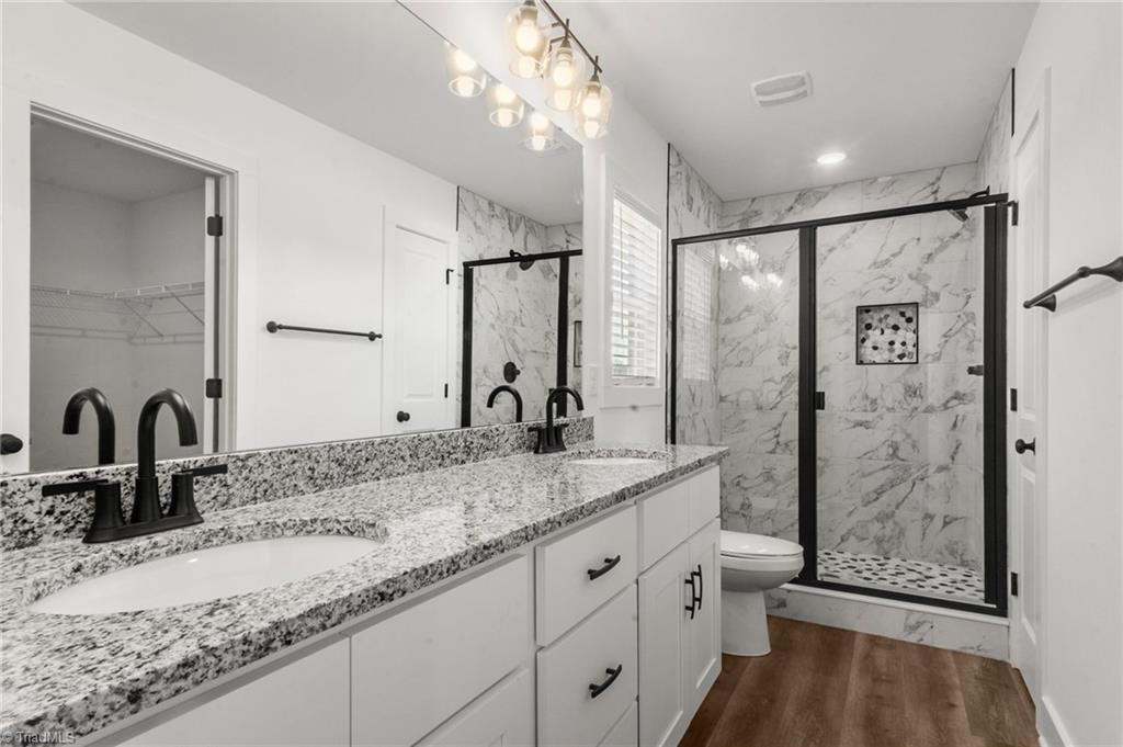 property viewer photo 24