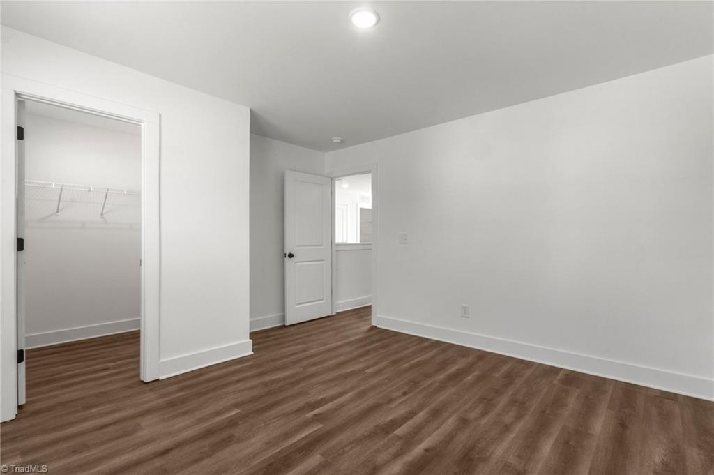 property viewer photo 31