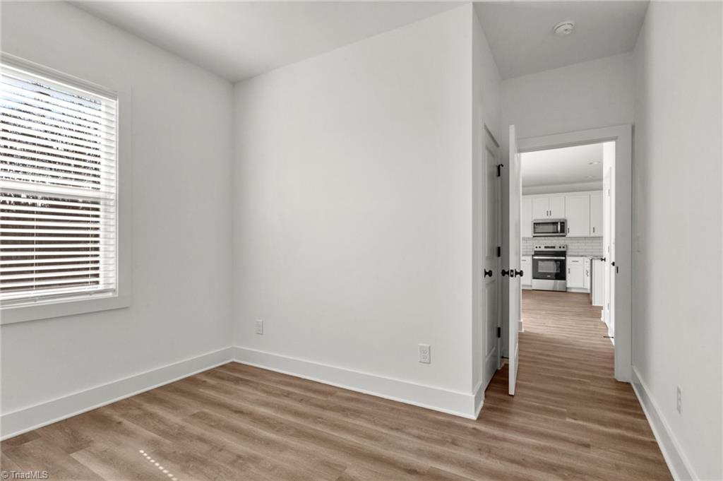 property viewer photo 32