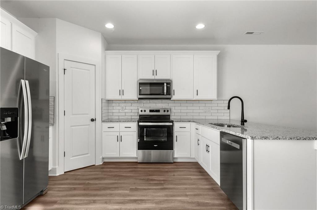 property viewer photo 8