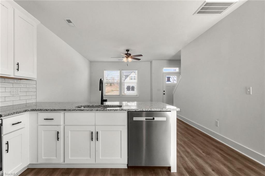 property viewer photo 9