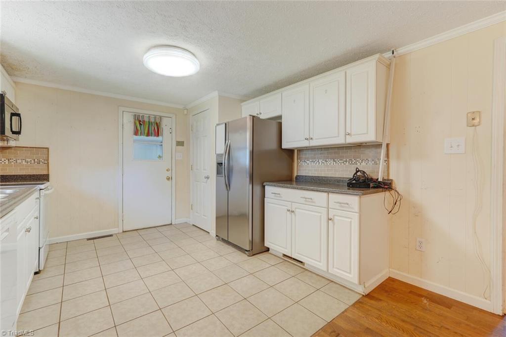 property viewer photo 10
