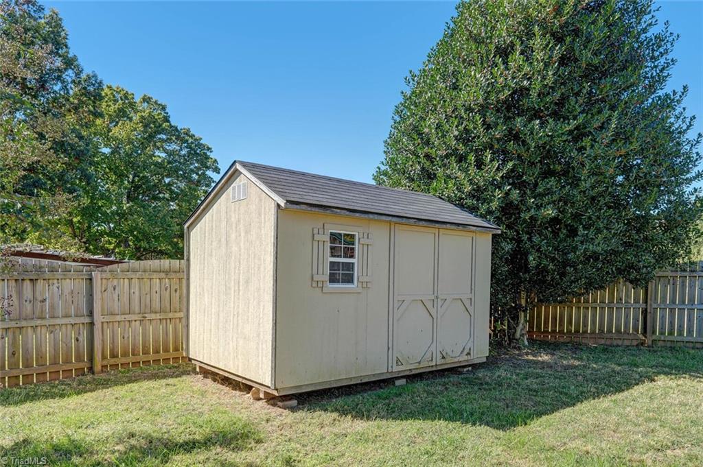 property viewer photo 26