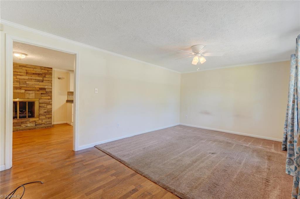 property viewer photo 4
