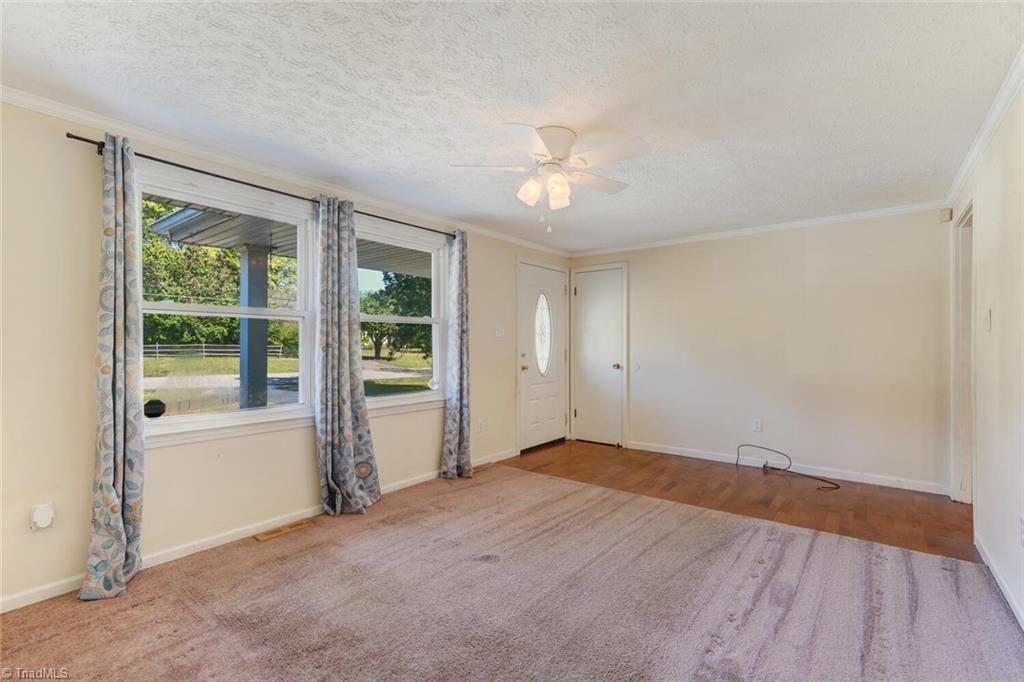 property viewer photo 5