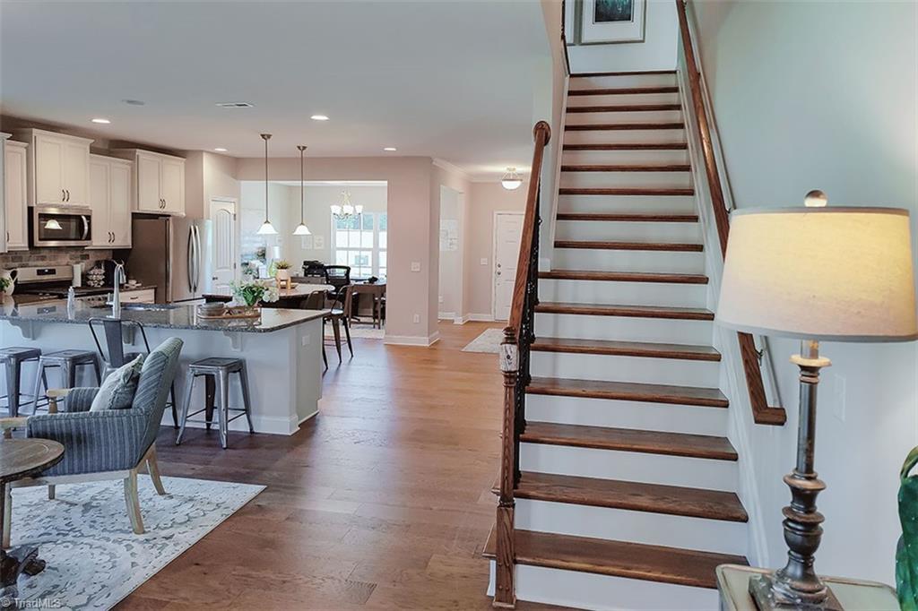 property viewer photo 10