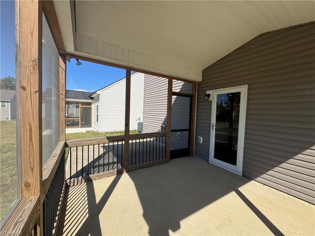 property viewer photo 33