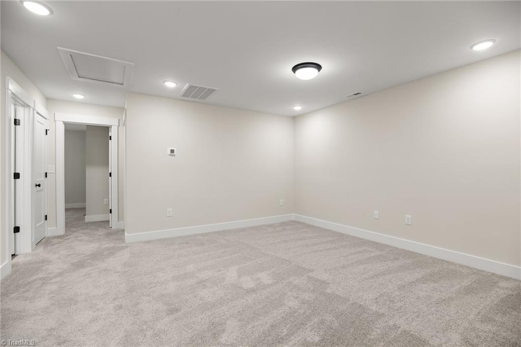 property viewer photo 18
