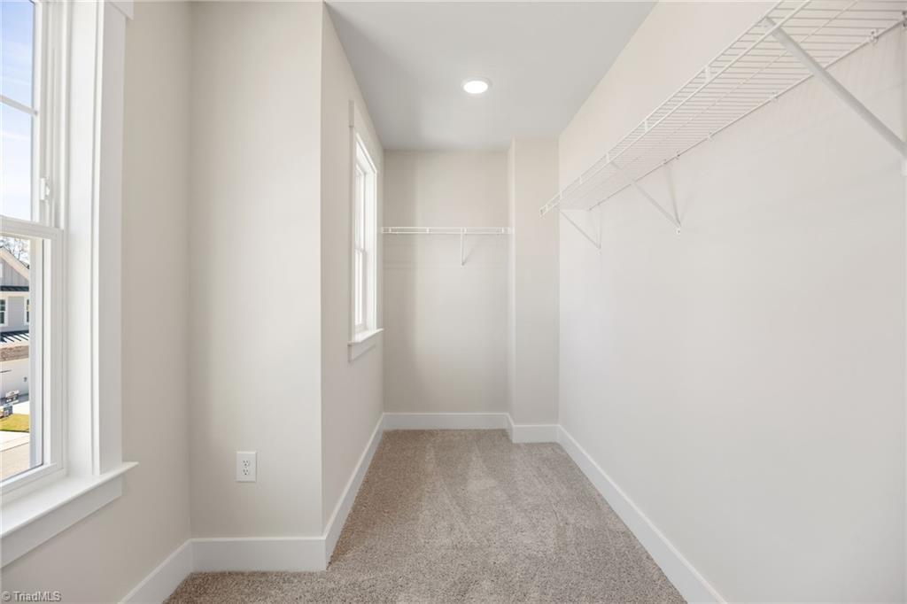 property viewer photo 19