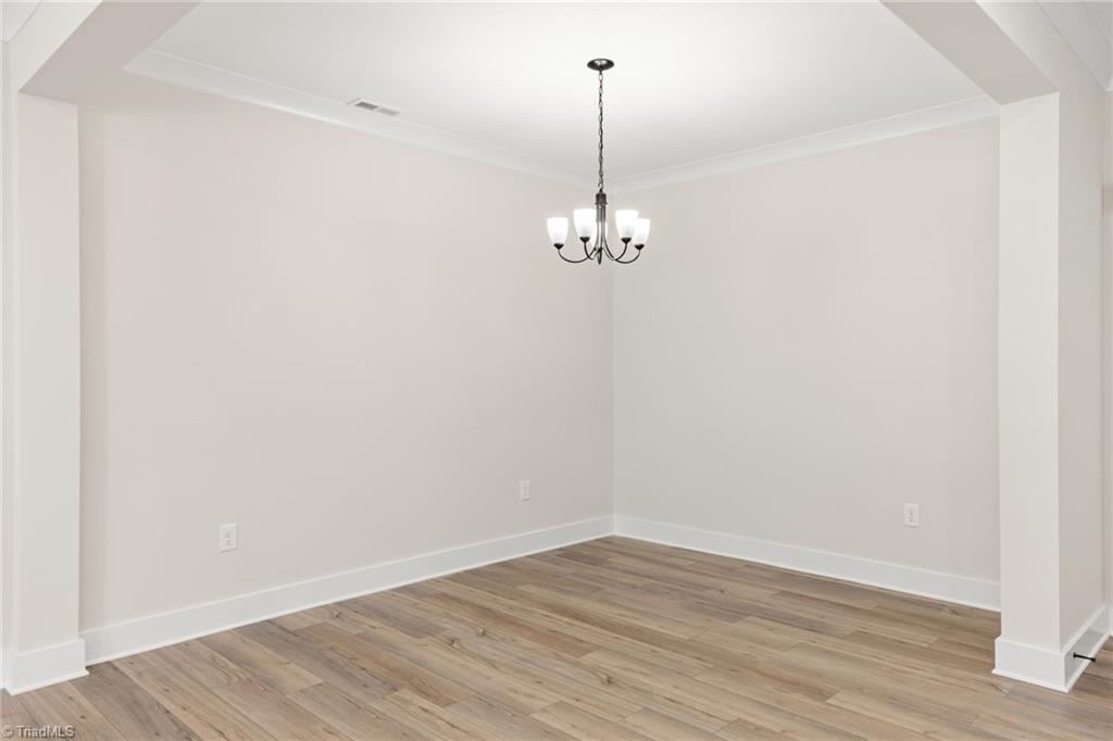 property viewer photo 2