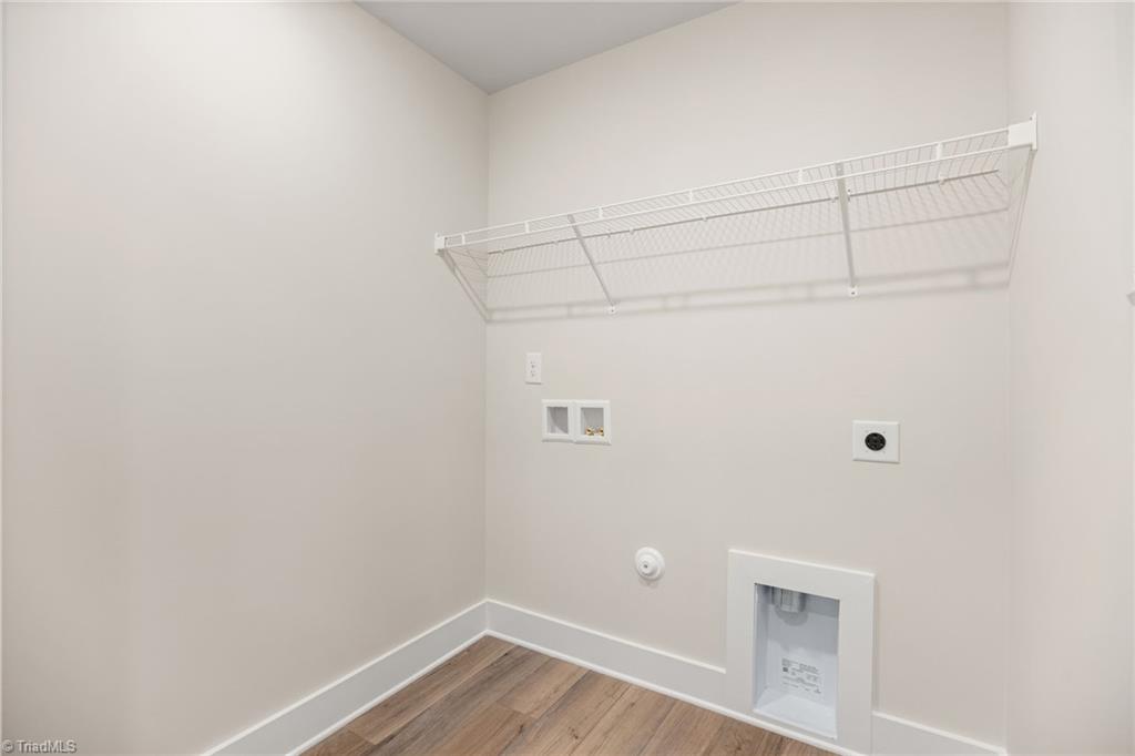 property viewer photo 20