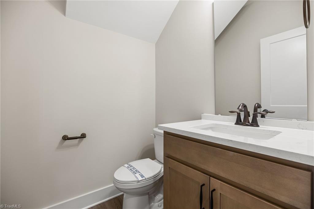 property viewer photo 25