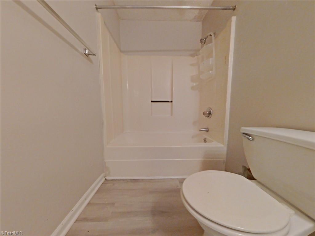 property viewer photo 4