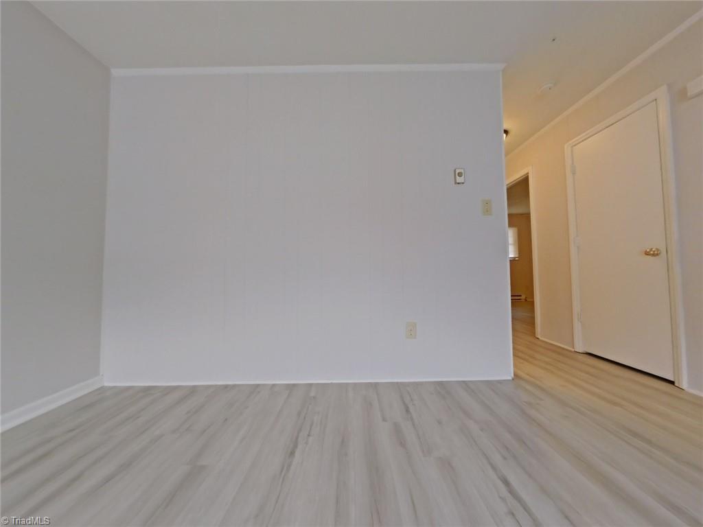 property viewer photo 7