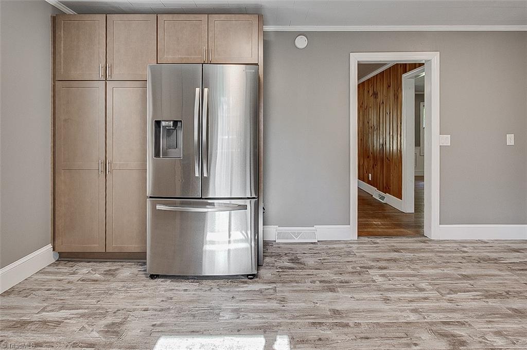 property viewer photo 13