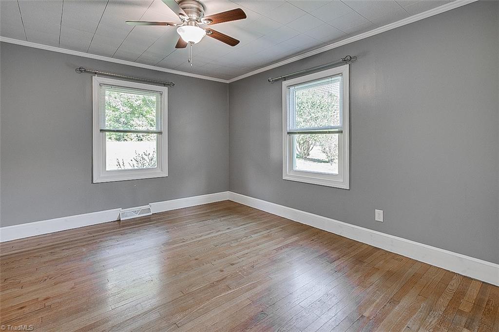 property viewer photo 15