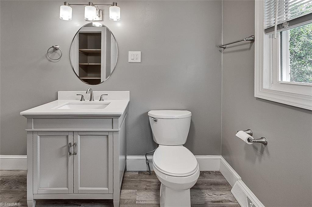 property viewer photo 16