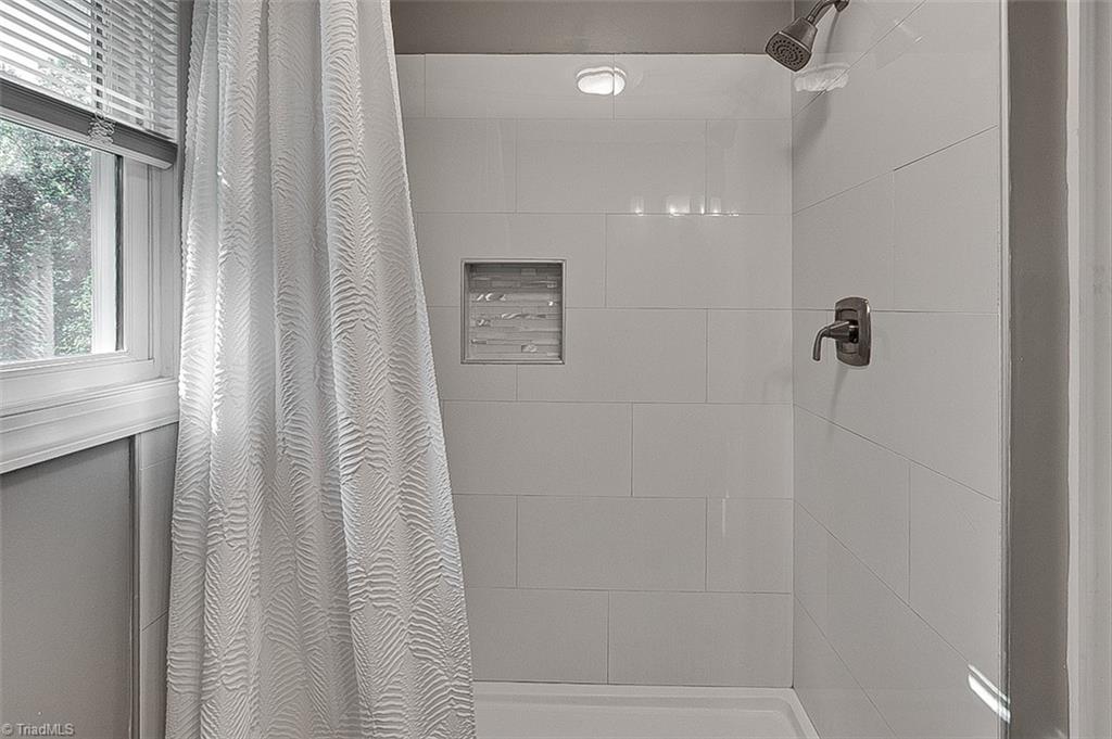 property viewer photo 17