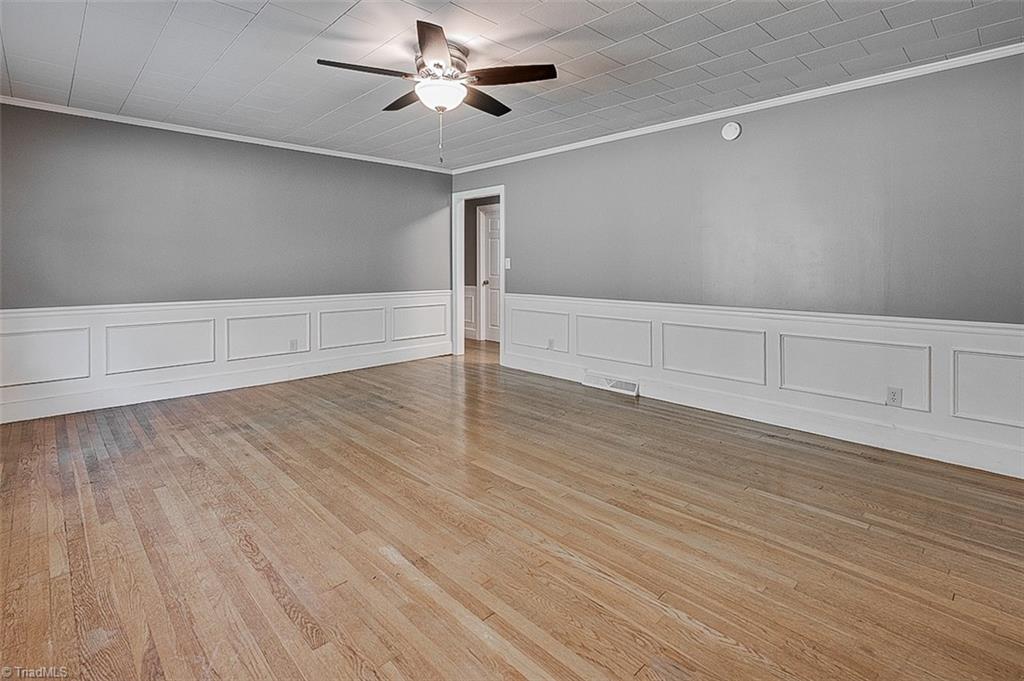 property viewer photo 5