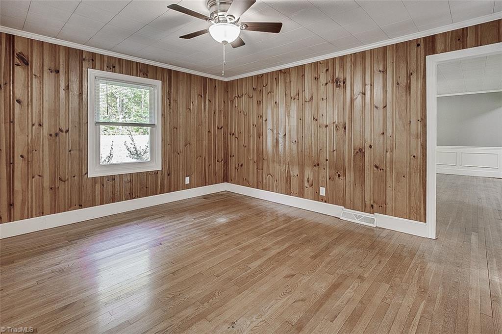 property viewer photo 6