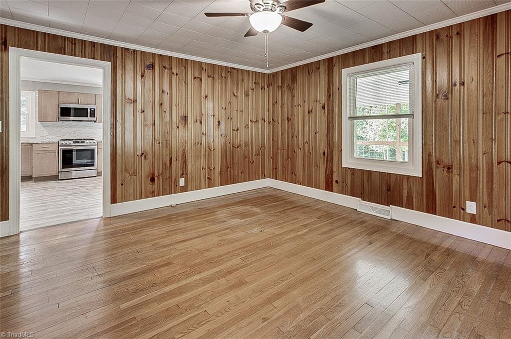 property viewer photo 7