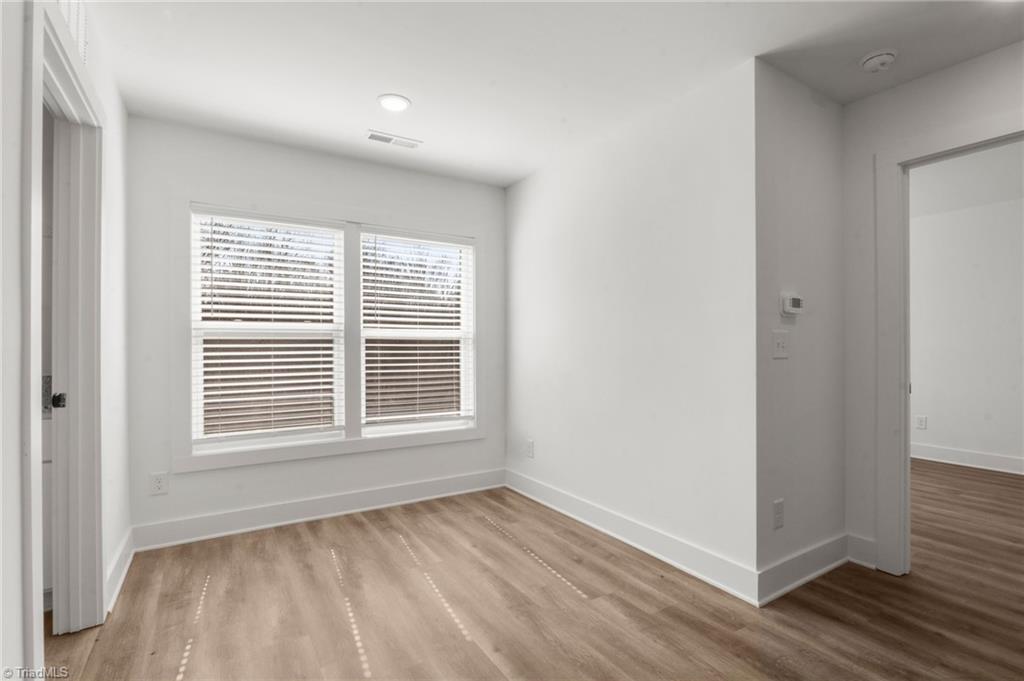 property viewer photo 21