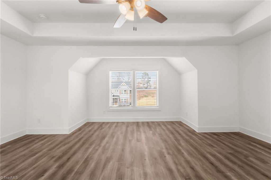 property viewer photo 26