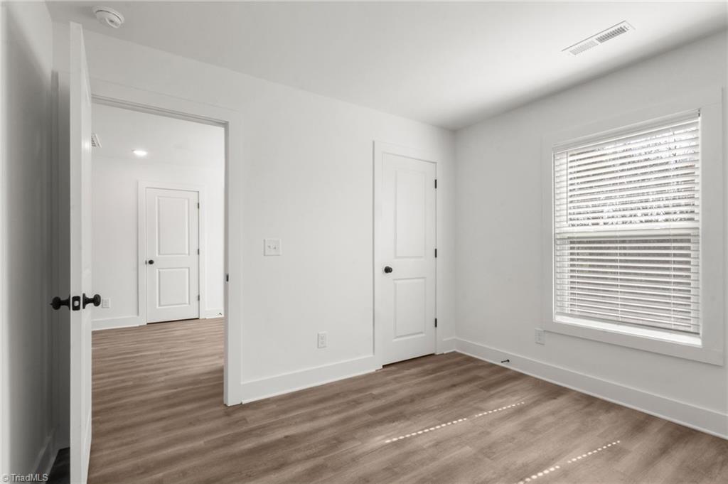 property viewer photo 32