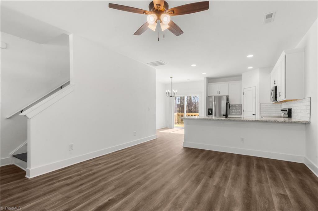 property viewer photo 4