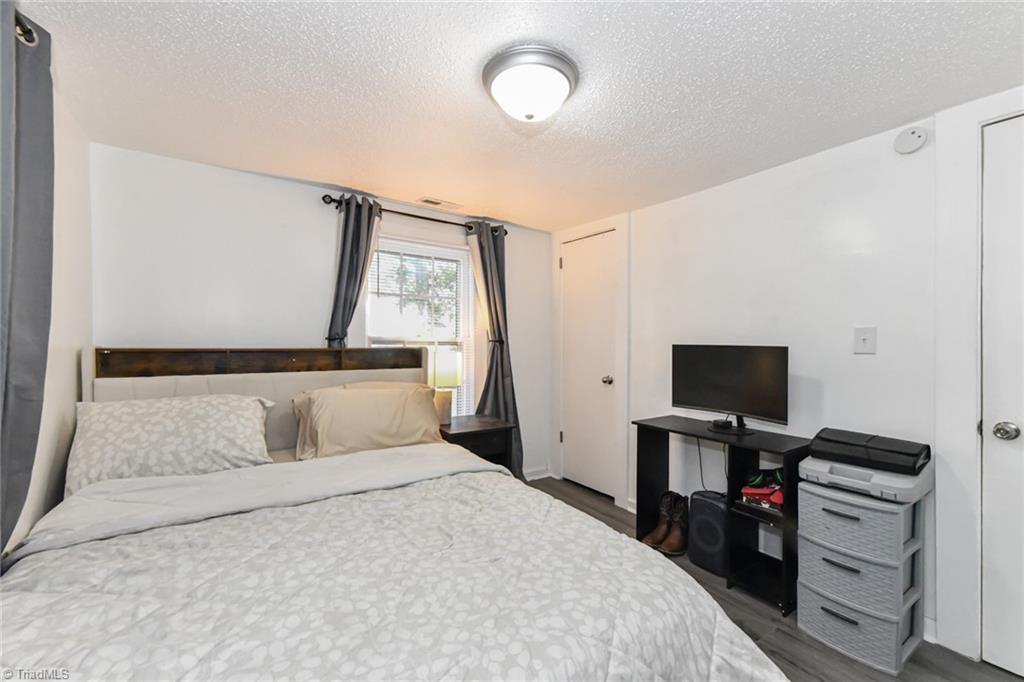 property viewer photo 11