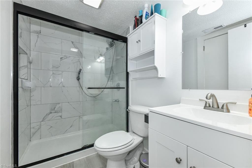 property viewer photo 12