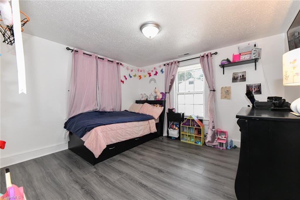 property viewer photo 13