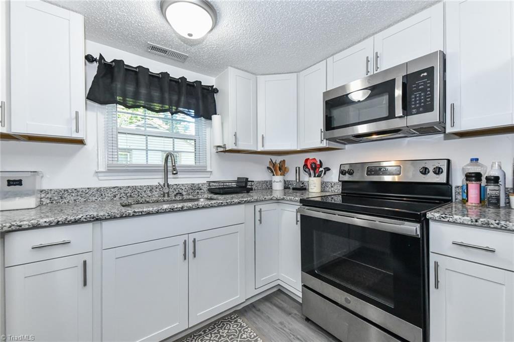 property viewer photo 7