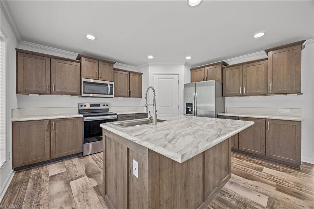 property viewer photo 11