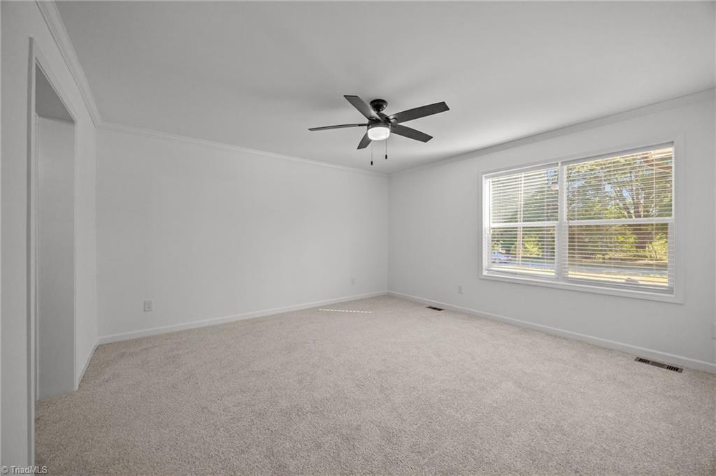 property viewer photo 18