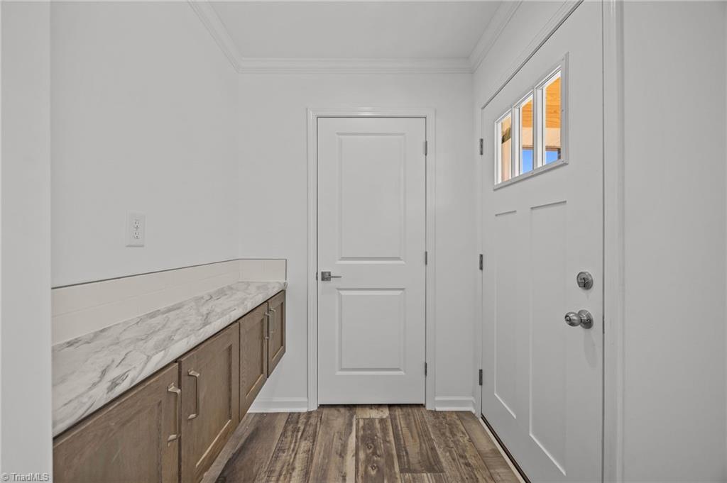 property viewer photo 3