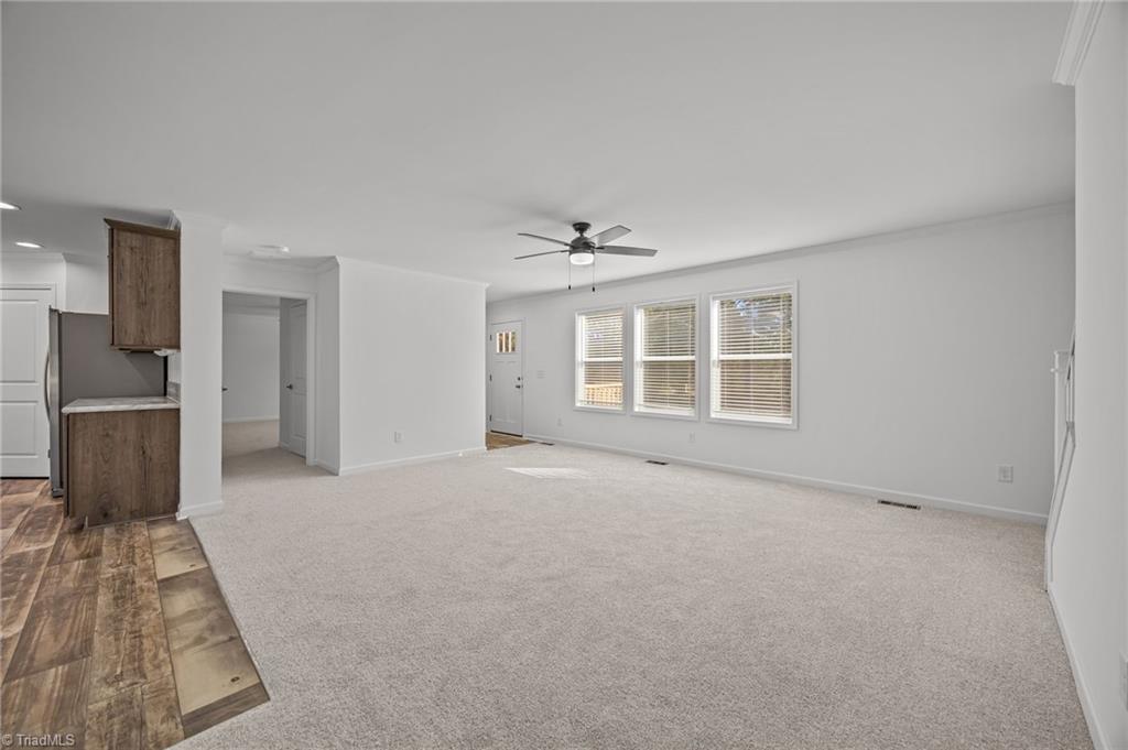property viewer photo 8