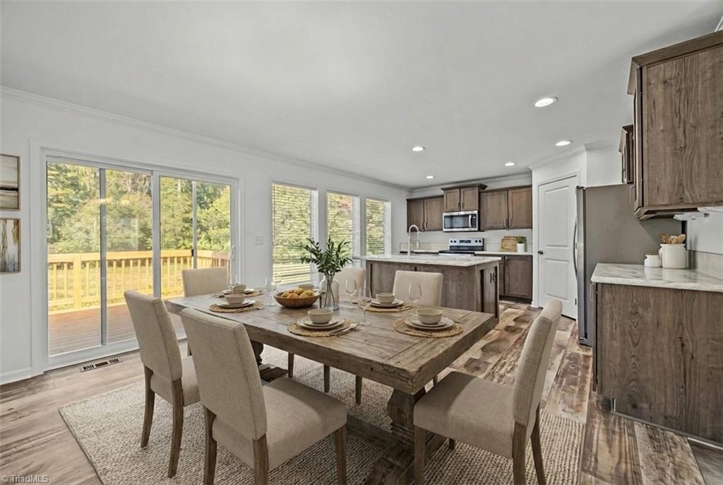 property viewer photo 9