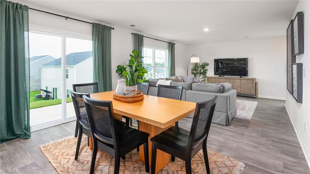 property viewer photo 4