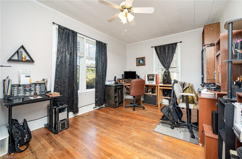 property viewer photo 10